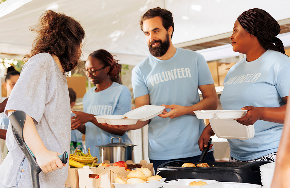 Helpful Volunteers, ending the day with a hot meal