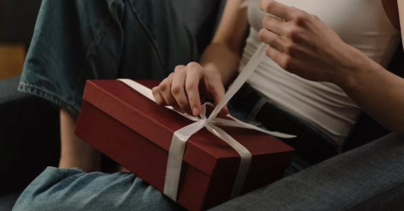 Does Your Holiday Gift Really Say “Thank You”?